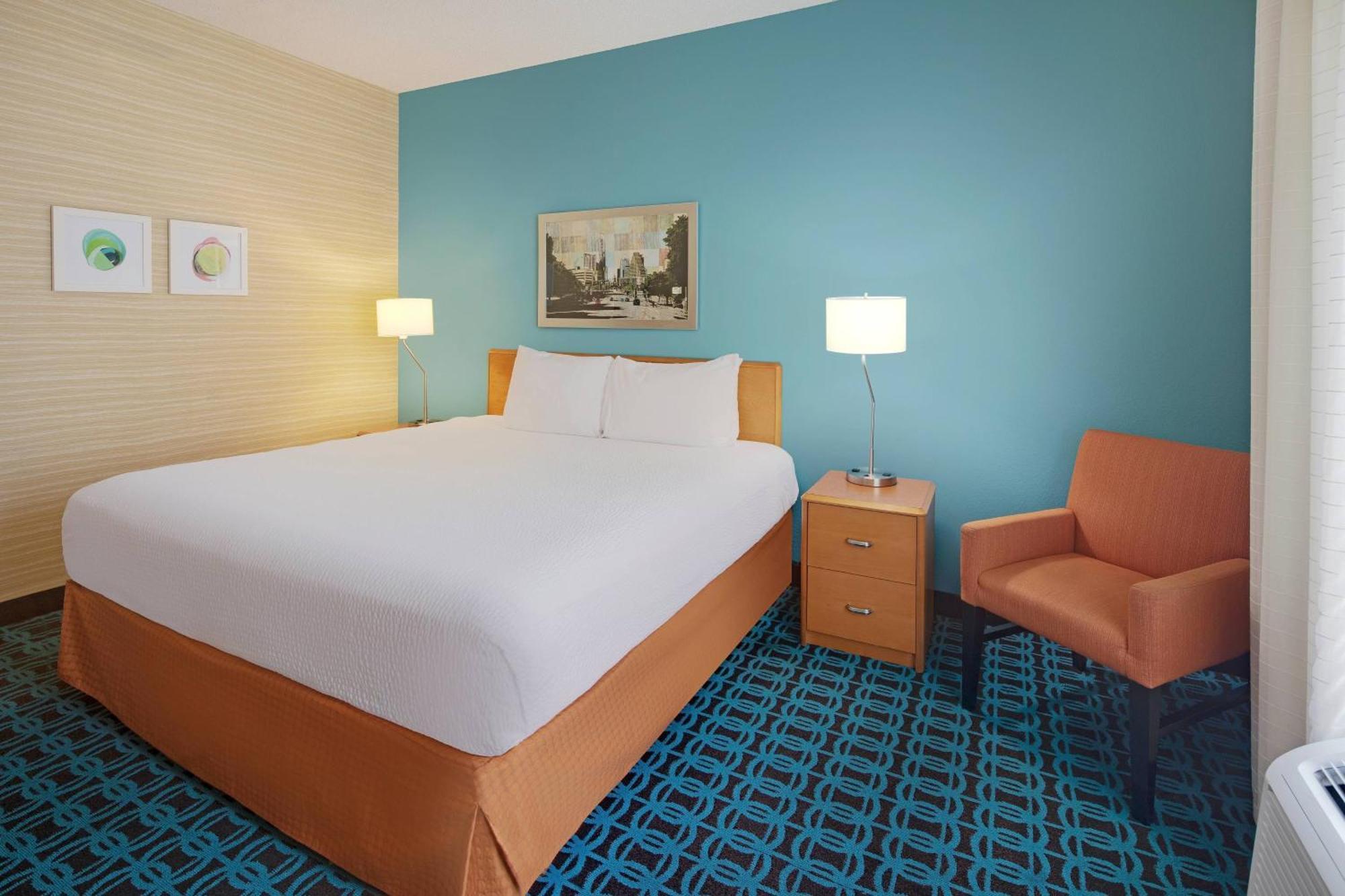 Fairfield Inn & Suites Austin University Area Екстер'єр фото