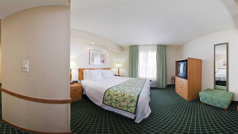 Fairfield Inn & Suites Austin University Area Екстер'єр фото