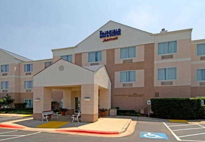 Fairfield Inn & Suites Austin University Area Екстер'єр фото